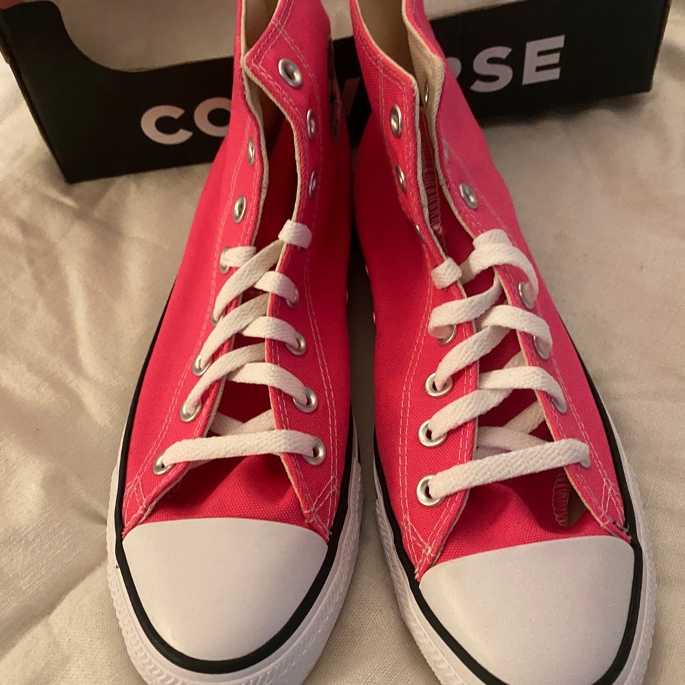 ****BRAND NEW***** hot pink converse
